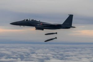¿Miedo en EEUU? Corea del Norte moviliza 12 aviones de combate en una nueva provocación