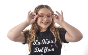 Anny “La Niña del Flow” le da la bienvenida al regreso a clases con un show en vivo