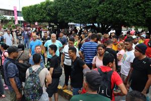 Caravana de venezolanos parte del sur de México pese a restricciones de EEUU