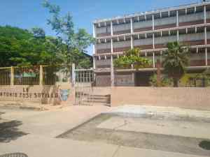 Escuelas de Anzoátegui quedaron como “peladero e’ chivo” ante ausencia estudiantil
