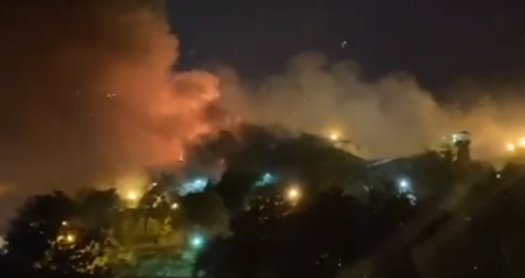 Estallaron incendios y enfrentamientos en la principal prisión de Teherán (video)
