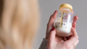 Increíble hallazgo: Encuentran por primera vez microplásticos en la leche materna