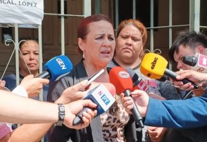 Designan a nueva directora de cárcel en Paraguay tras polémica por féretro con guerrillero
