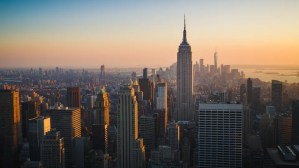 Trabajar más de 100 horas a la semana: El costo de pagar alquiler en Nueva York