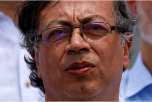 Comisión de Relaciones Exteriores de Perú aprueba declarar persona no grata a Gustavo Petro