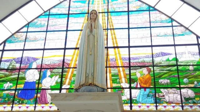 Iglesia venezolana consagró una réplica moderna del Santuario de la Virgen  de Fátima en Los Teques (Imágenes)