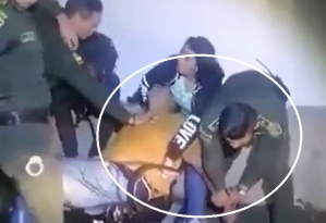 Policías no podían controlar al padrastro “poseído” de niño asesinado en ritual satánico (VIDEO)