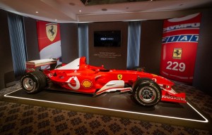 Subastaron por precio récord el legendario Ferrari de Michael Schumacher de 2003