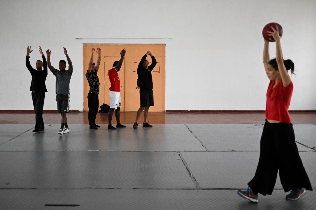 En una cárcel de Portugal, los presos se sienten libres gracias a la danza