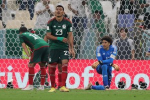 México venció a Arabia Saudita pero falló en su gran objetivo mundialista