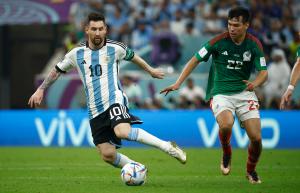 En el mismo partido, Messi igualó a Maradona en tres impresionantes récords