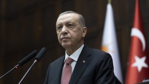 Erdogan abre campaña electoral en Turquía para “curar heridas” tras devastador terremoto