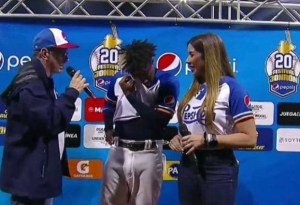 Animadora de Televen entrevistó a Ronald Acuña mientras estaba borracha