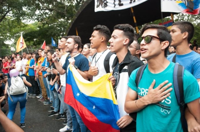 Legítima AN conmemora el Día del Estudiante Universitario a pesar de la crisis causada por el chavismo por más de 20 años