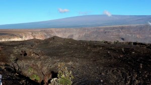 Mauna Loa, el volcán activo más grande del mundo, entra en erupción en Hawái