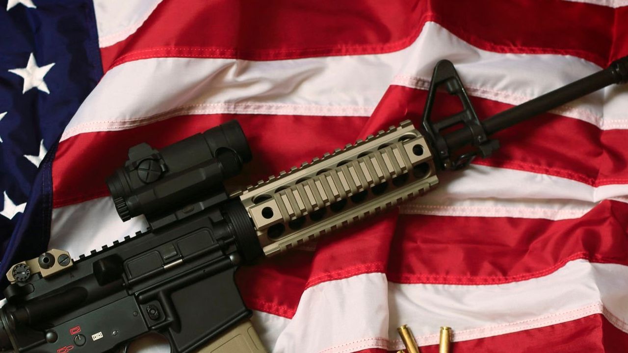 Demócratas se dan por vencidos con la ley para control de armas en EEUU