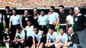 ¿Por qué Uruguay tiene cuatro estrellas en su escudo si solo ha ganado dos Mundiales?