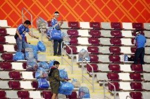 ¿Por qué los hinchas japoneses limpian los estadios al terminar los partidos?