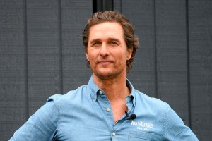 Matthew McConaughey: la difícil vida de abusos sexuales, excesos y tragedias del “hombre más sexy del mundo”