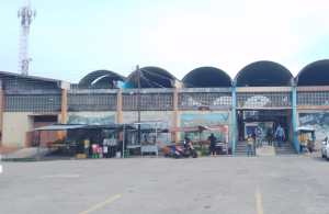 Alcalde de Ureña quiere convertir el estacionamiento del mercado municipal en terminal de pasajeros (VIDEO)