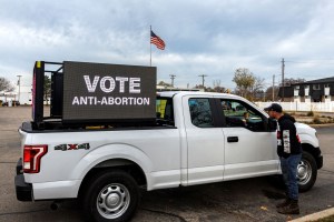 Los referendos clave en las elecciones de medio mandato de EEUU: aborto, marihuana y esclavitud