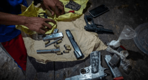 Detenido sujeto que fabricaba armas en Zulia, tenía un arsenal de municiones