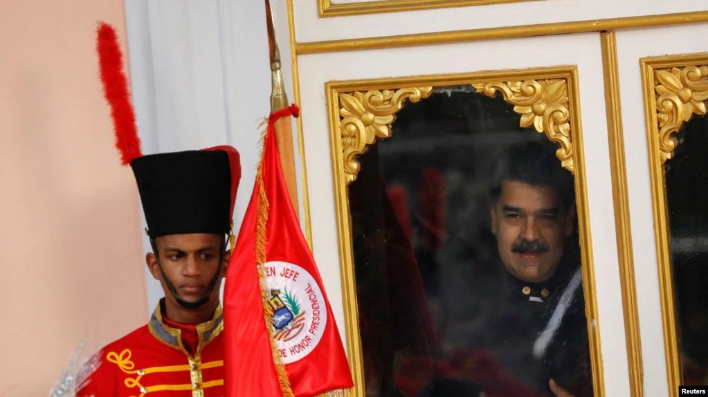 ¿Por qué es tan polémica la propuesta de Petro de retirar la recompensa millonaria por Maduro?
