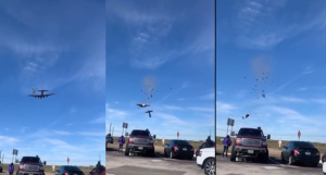 “¡Dios mío!”: Así fue el estremecedor choque en el aire de dos aviones en Dallas (VIDEO)