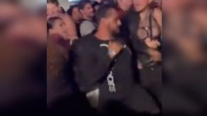 VIDEO viral: La pelea campal que se desató entre fanáticos en pleno concierto de Rosalía