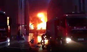 Incendio en una fábrica deja 36 personas muertas en China (Video)