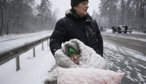 Invierno amenaza a ucranianos tras bombardeos rusos contra instalaciones energéticas