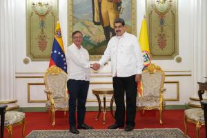 Rocío San Miguel: Maduro pasó de garante a intermediario en diálogos de Petro con el ELN