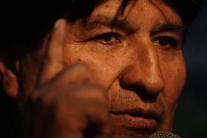 Evo Morales acusa a Luis Arce de despedir a los militantes que lo apoyaban