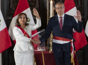 Dina Boluarte no quiere permanecer en la Presidencia de Perú hasta 2026