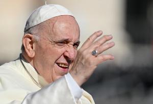 El papa Francisco pide ahorrar en los regalos de Navidad y enviar el dinero a Ucrania