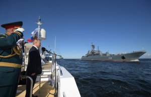 Putin anunció que la marina rusa tendrá un nuevo misil hipersónico a principios de enero