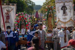 Miles de peregrinos llegan a la Basílica de Guadalupe para festejar a la Virgen este #12Dic