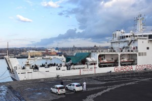 El barco de la ONG Emergency rescata a 142 migrantes en las últimas 24 horas
