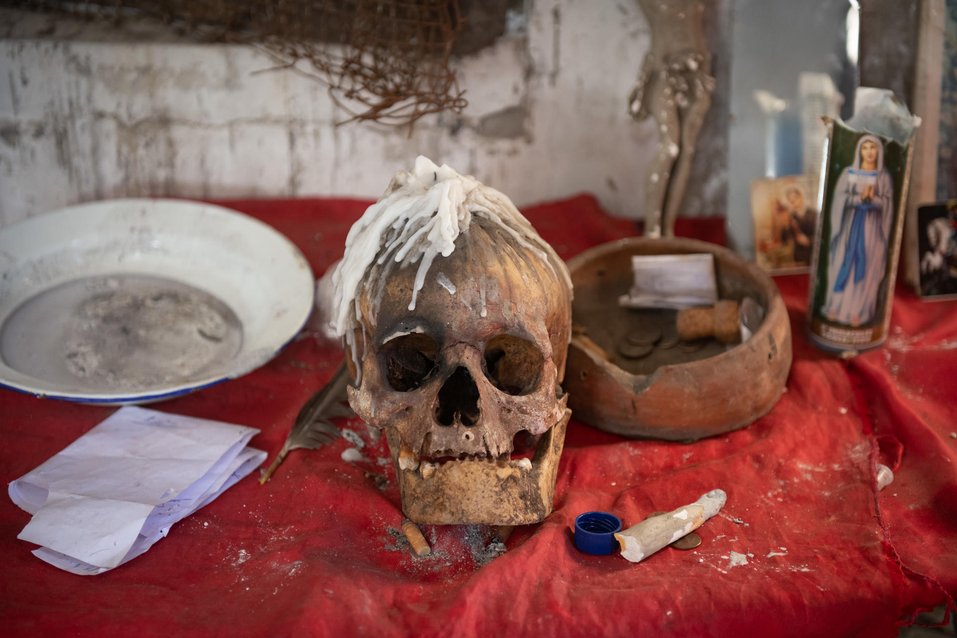 Vudú, tumbas abiertas y huesos esparcido: el Gran Cementerio de Puerto Príncipe en Haití (Fotos)