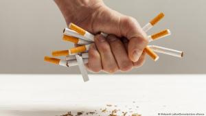 Nueva Zelanda aprobó su inusual estrategia contra el tabaco: la edad mínima irá subiendo cada año