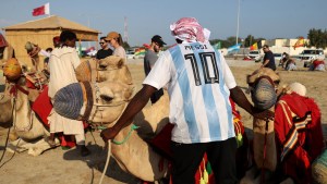 Advierten sobre la “gripe del camello” entre los que vuelven de la Copa del Mundo: ¿qué se sabe de la enfermedad?