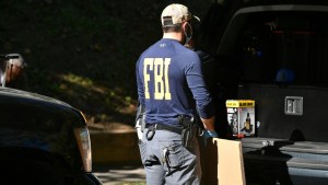 FBI realizó una redada con balsas y todoterrenos en Florida para dar con red de tráfico humano