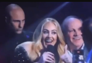 “Te amo, Messi”: Adele se declaró fan de Argentina en medio de un show