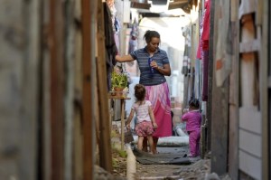 La pobreza en Brasil aumentó casi el 30%, el mayor nivel en los últimos diez años