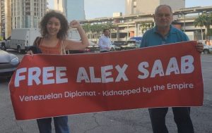 Seguidores del chavismo protestan frente a la corte de Miami para exigir la liberación de Alex Saab (FOTOS)