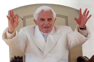 Algunas de las polémicas que rodearon al papa emérito Benedicto XVI antes de su muerte