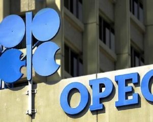 Opep+ decidirá el reajuste de su nivel de bombeo tras tope al precio del crudo ruso