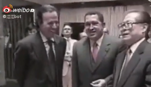 VIDEO de Julio Iglesias, Hugo Chávez y Jiang Zemin cantando