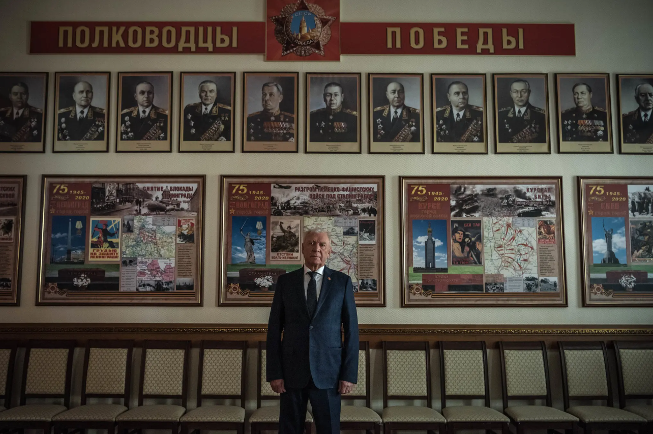 Muere Mijaíl Moiséyev, el general golpista que fue apoderado de Putin