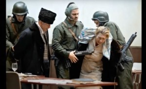 La justicia tarda, pero llega: estremecedor VIDEO del fusilamiento del dictador rumano Ceaucescu y su esposa
